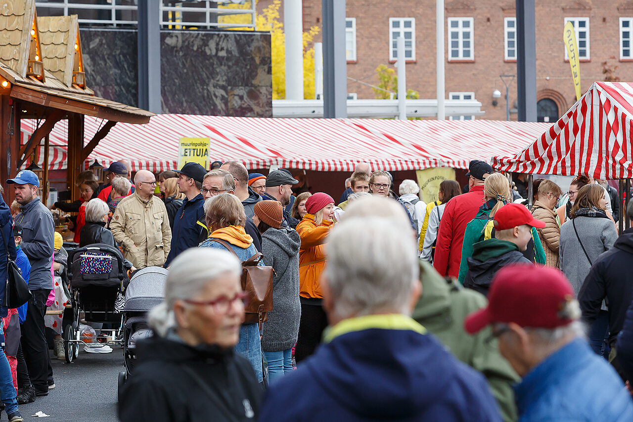 Wemmi markkinatunnelmaa ulkona